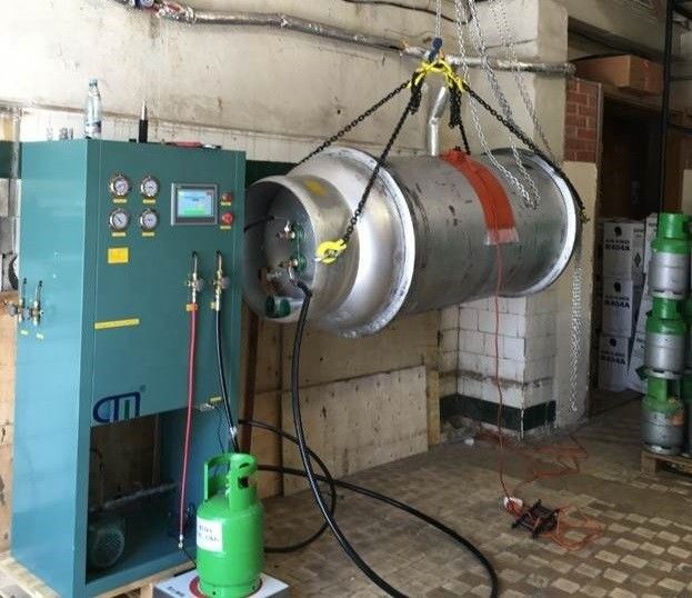 Manufacturing Plant Refrigerant Reclaim Machine With 4L/S Vacuum Pump Flow ATEX